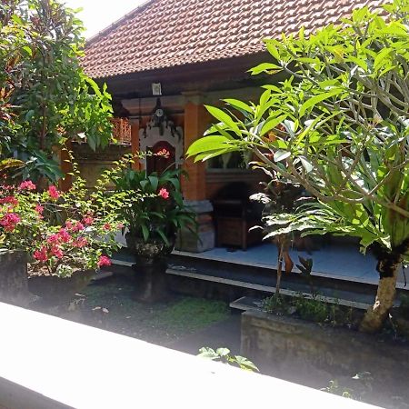 Family Guest House Ουμπούντ Εξωτερικό φωτογραφία